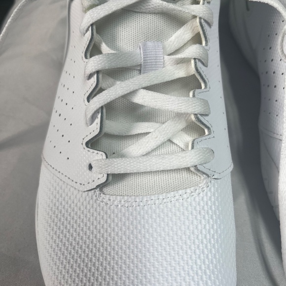 Women's Nike Sideline IV Cheerleading Shoes - Picture 7 of 7